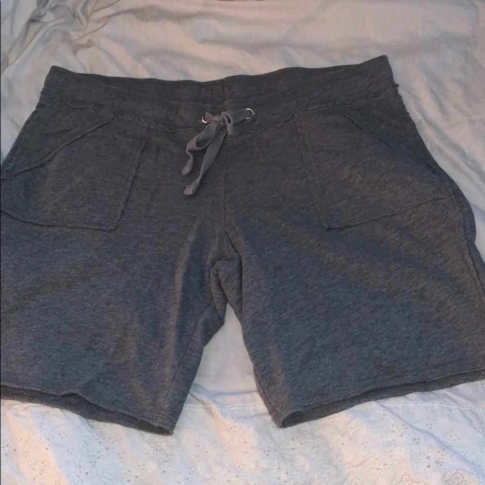 Pre-Owned Womens Shorts